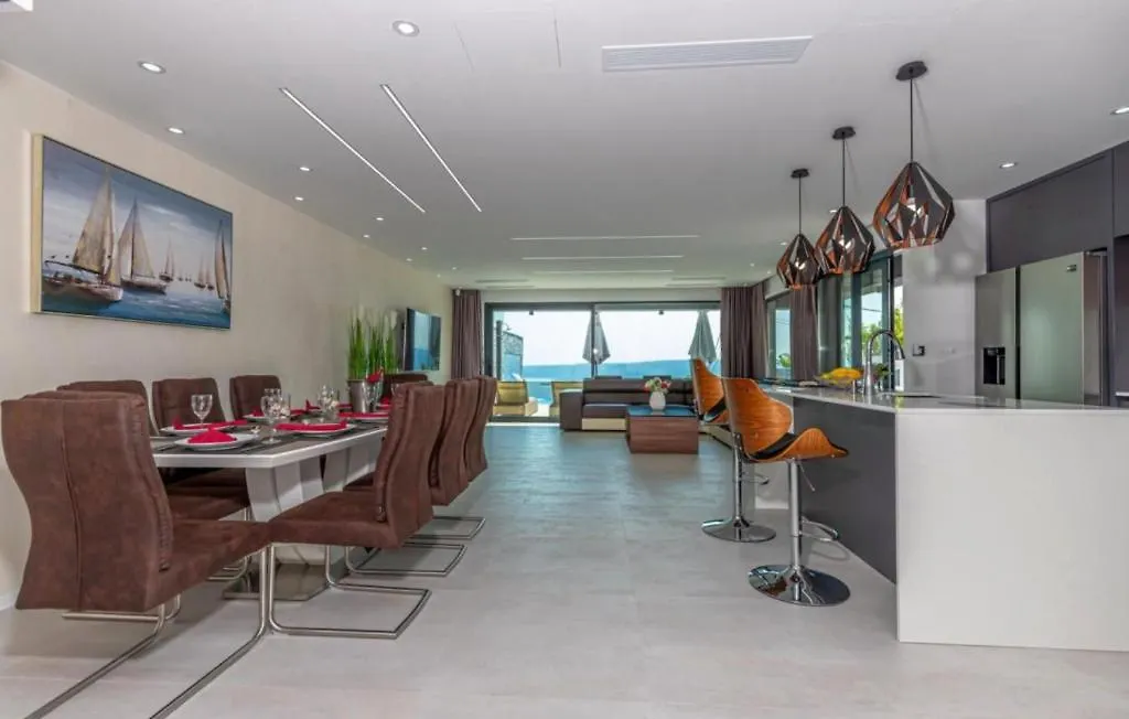Luxury Villa Sun View With Heated Pool Crikvenica